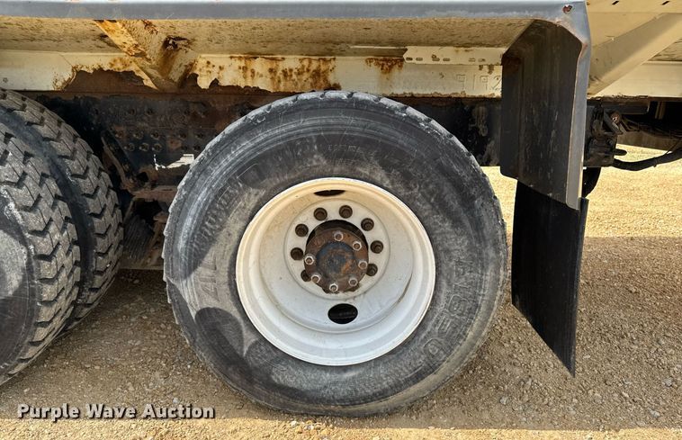 image for item DV2651 2012 International 7400 work star refuse truck