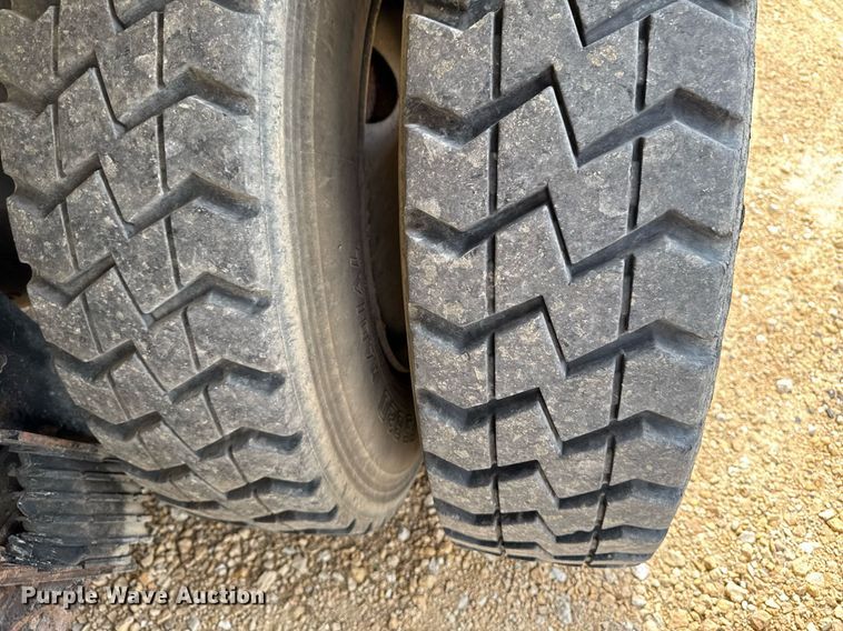 image for item DV2651 2012 International 7400 work star refuse truck