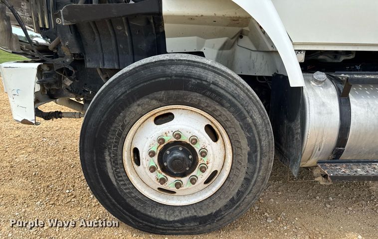 image for item DV2651 2012 International 7400 work star refuse truck