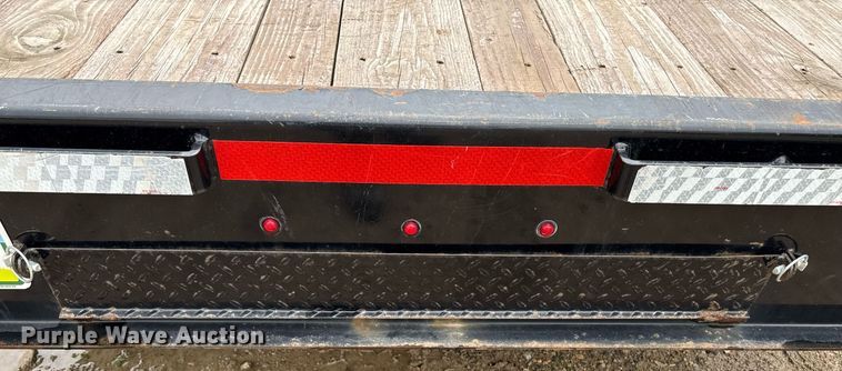 image for item DV2662 2021 Lamar F8022427 equipment trailer