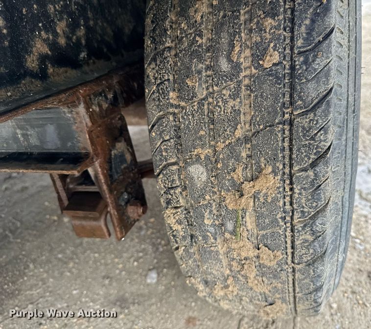 image for item DV2662 2021 Lamar F8022427 equipment trailer