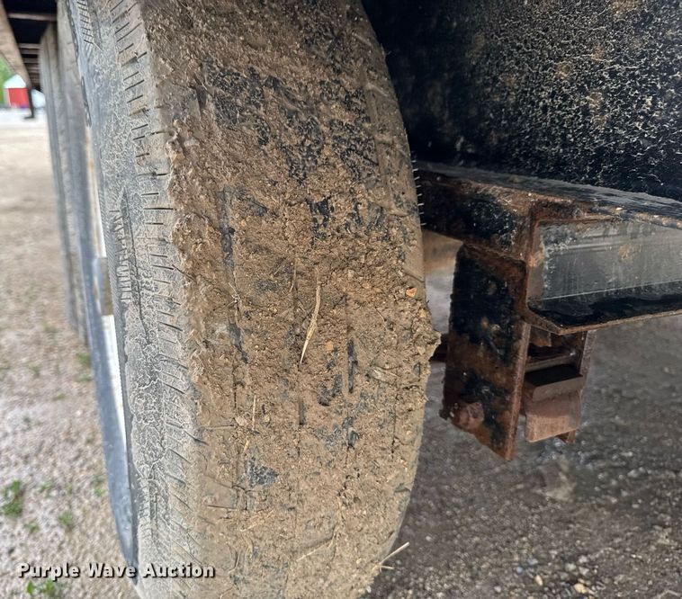 image for item DV2662 2021 Lamar F8022427 equipment trailer