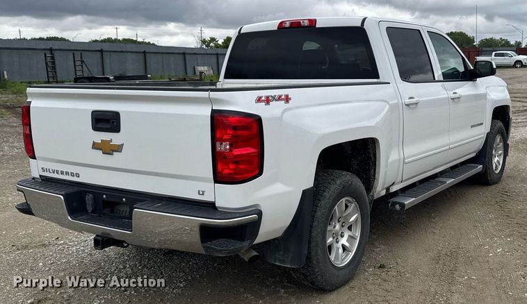 image for item DV2665 2017 Chevrolet Silverado LT Crew Cab pickup truck