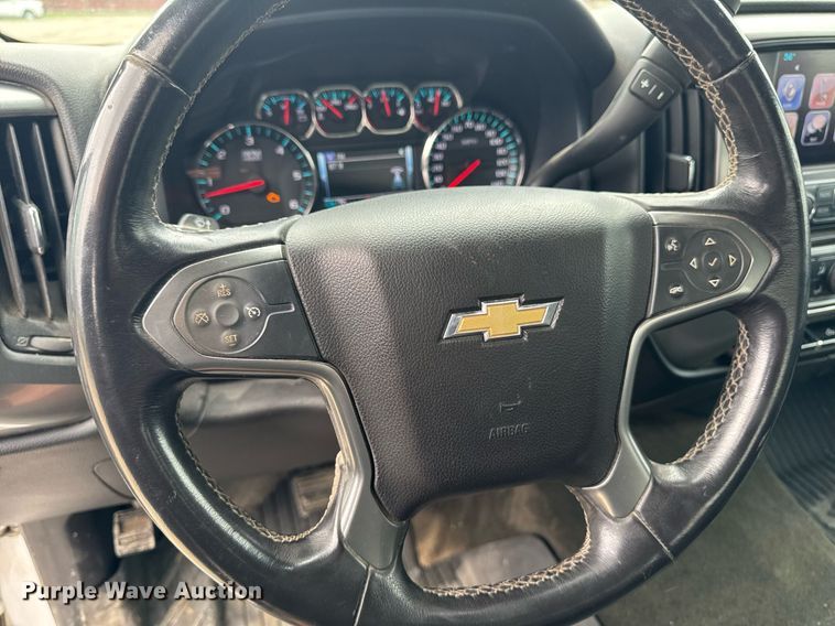 image for item DV2665 2017 Chevrolet Silverado LT Crew Cab pickup truck