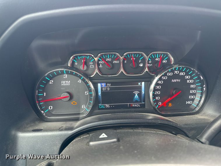 image for item DV2665 2017 Chevrolet Silverado LT Crew Cab pickup truck