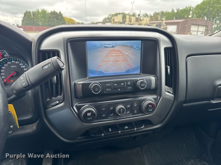 image for item DV2665 2017 Chevrolet Silverado LT Crew Cab pickup truck