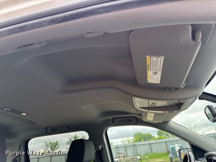 image for item DV2665 2017 Chevrolet Silverado LT Crew Cab pickup truck