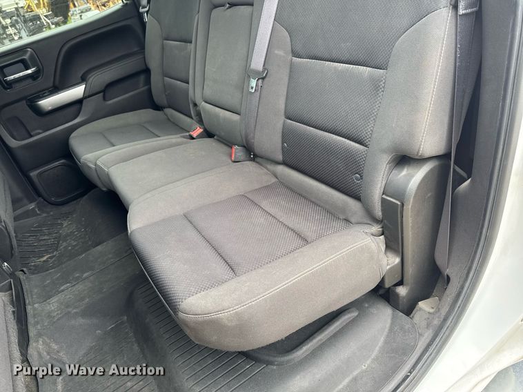 image for item DV2665 2017 Chevrolet Silverado LT Crew Cab pickup truck