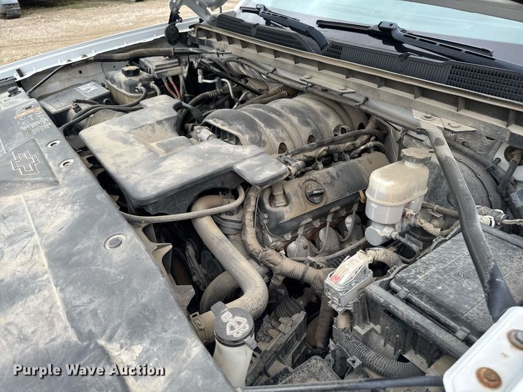 image for item DV2665 2017 Chevrolet Silverado LT Crew Cab pickup truck