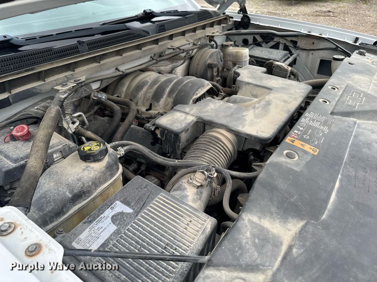 image for item DV2665 2017 Chevrolet Silverado LT Crew Cab pickup truck