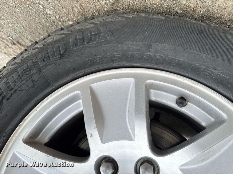 image for item DV2665 2017 Chevrolet Silverado LT Crew Cab pickup truck