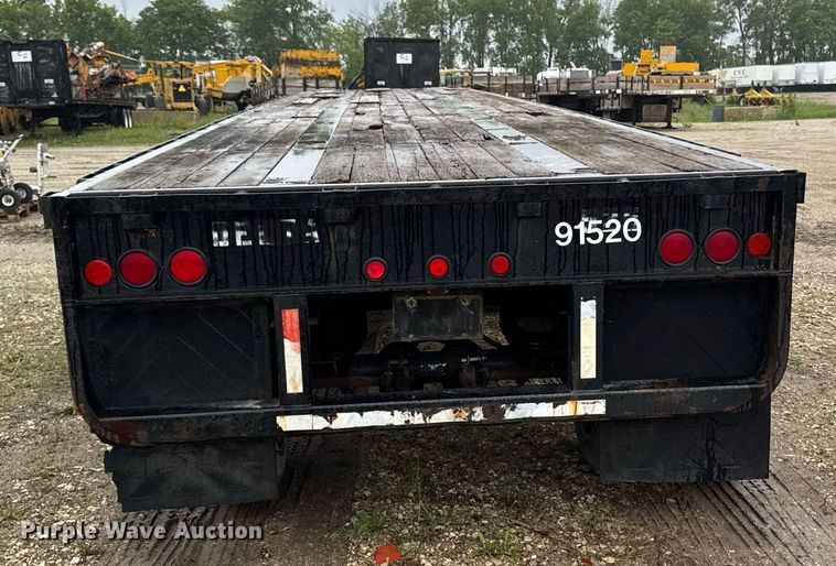 image for item DV2675 1996 Lufkin FL-11 flatbed trailer
