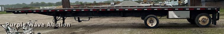 image for item DV2675 1996 Lufkin FL-11 flatbed trailer