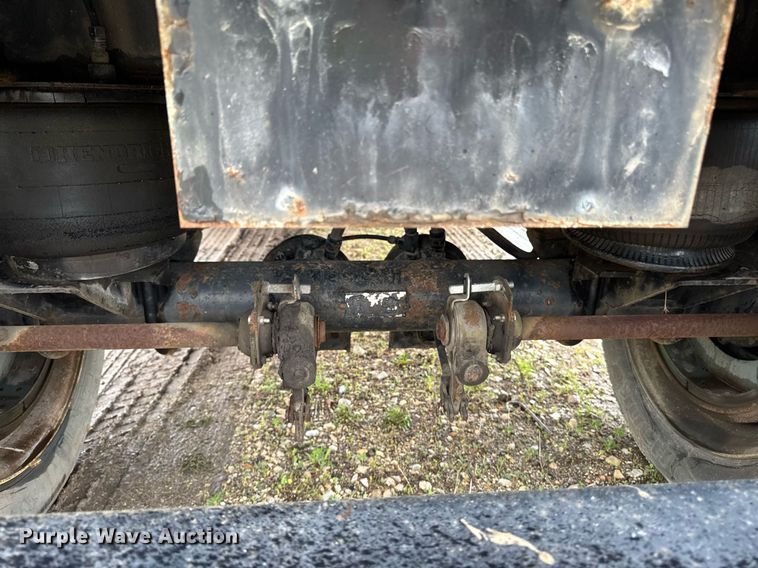 image for item DV2675 1996 Lufkin FL-11 flatbed trailer