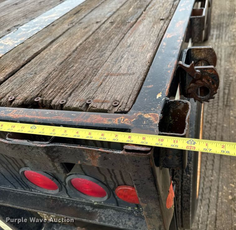 image for item DV2675 1996 Lufkin FL-11 flatbed trailer
