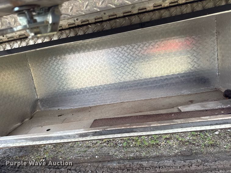 image for item DV2675 1996 Lufkin FL-11 flatbed trailer