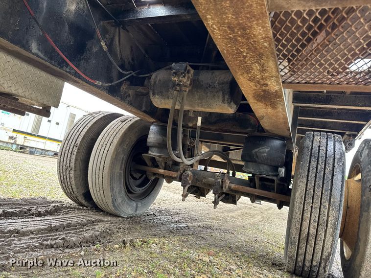 image for item DV2675 1996 Lufkin FL-11 flatbed trailer