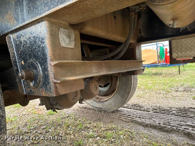 image for item DV2675 1996 Lufkin FL-11 flatbed trailer