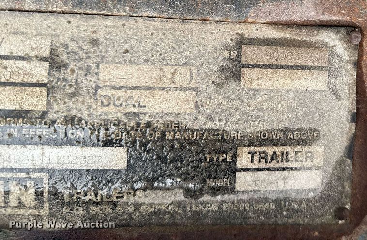 image for item DV2675 1996 Lufkin FL-11 flatbed trailer