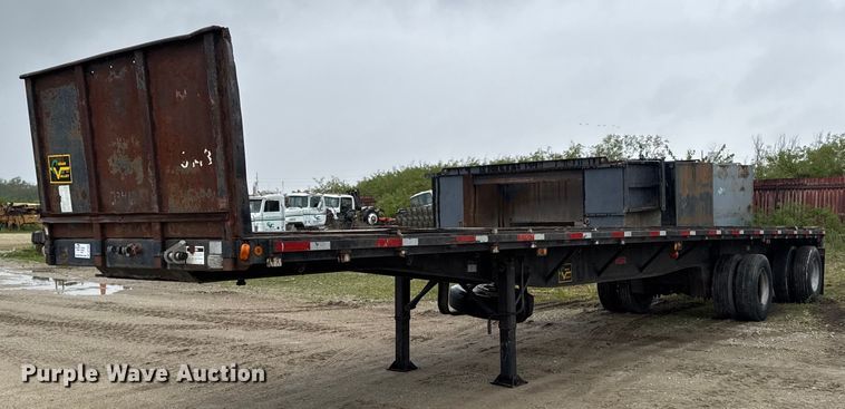 image for item DV2690 1992 Fruehauf PBA-T2-45 flatbed trailer