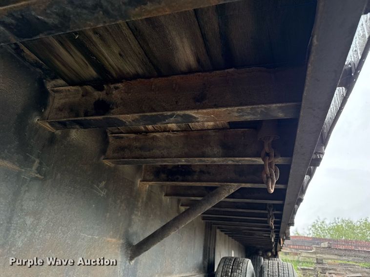 image for item DV2690 1992 Fruehauf PBA-T2-45 flatbed trailer