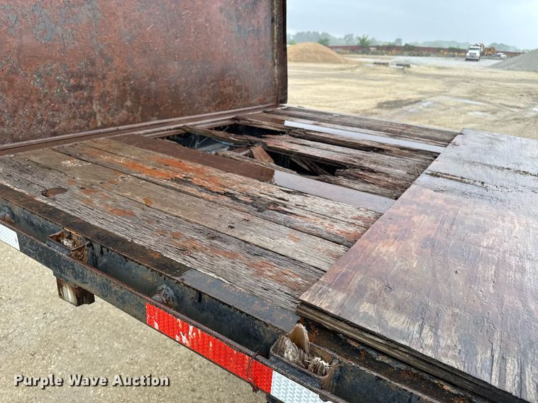 image for item DV2690 1992 Fruehauf PBA-T2-45 flatbed trailer