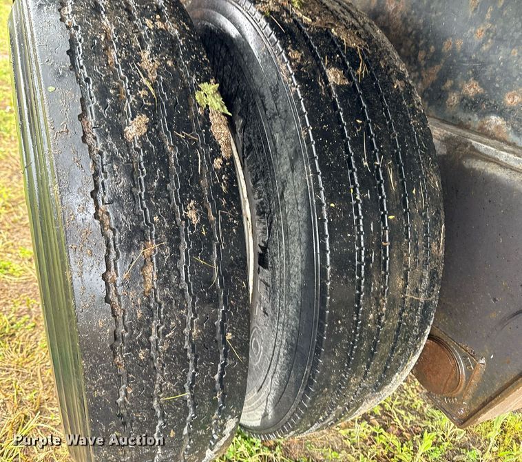 image for item DV2690 1992 Fruehauf PBA-T2-45 flatbed trailer