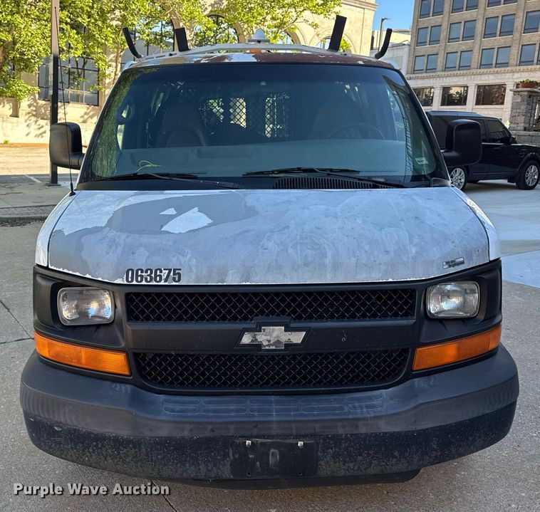 image for item DV4053 2006 Chevrolet Express 1500 van