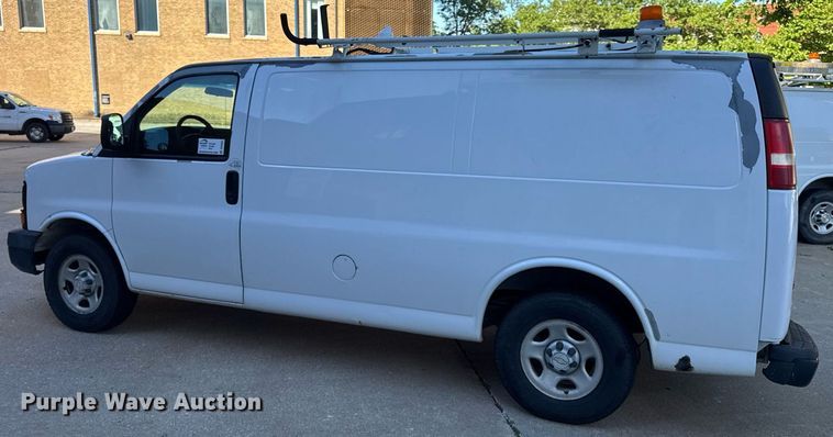 image for item DV4053 2006 Chevrolet Express 1500 van