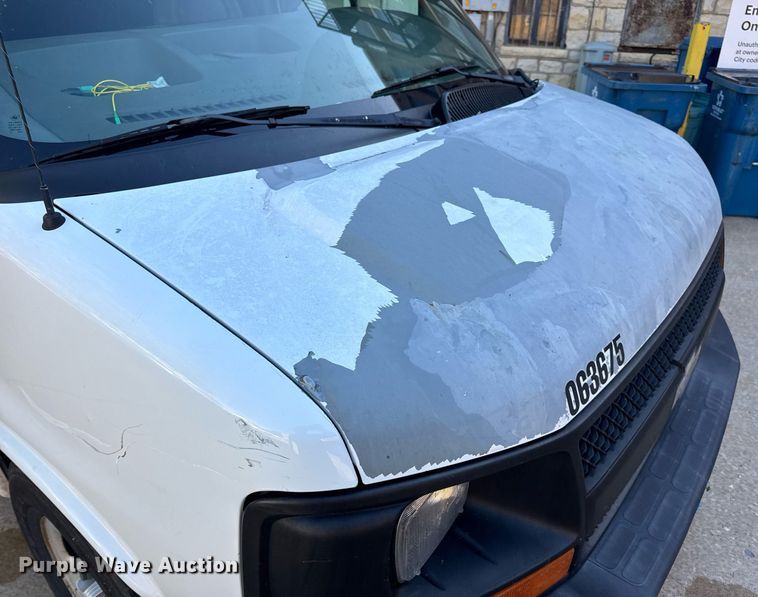 image for item DV4053 2006 Chevrolet Express 1500 van