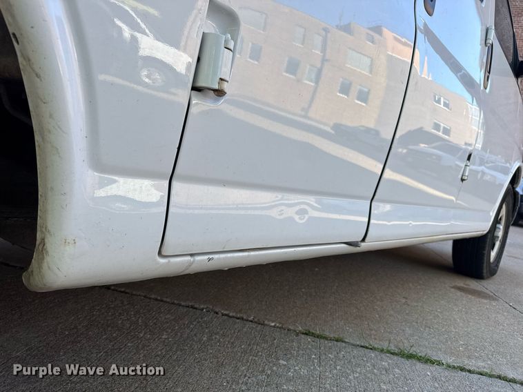 image for item DV4053 2006 Chevrolet Express 1500 van