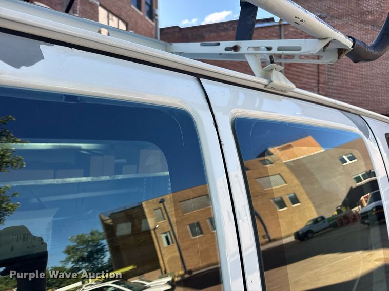 image for item DV4053 2006 Chevrolet Express 1500 van