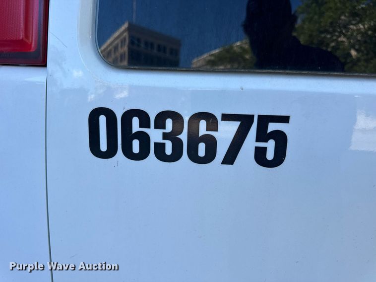 image for item DV4053 2006 Chevrolet Express 1500 van