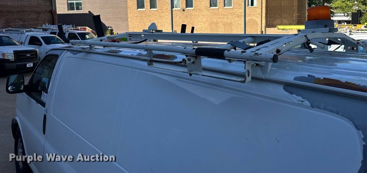 image for item DV4053 2006 Chevrolet Express 1500 van