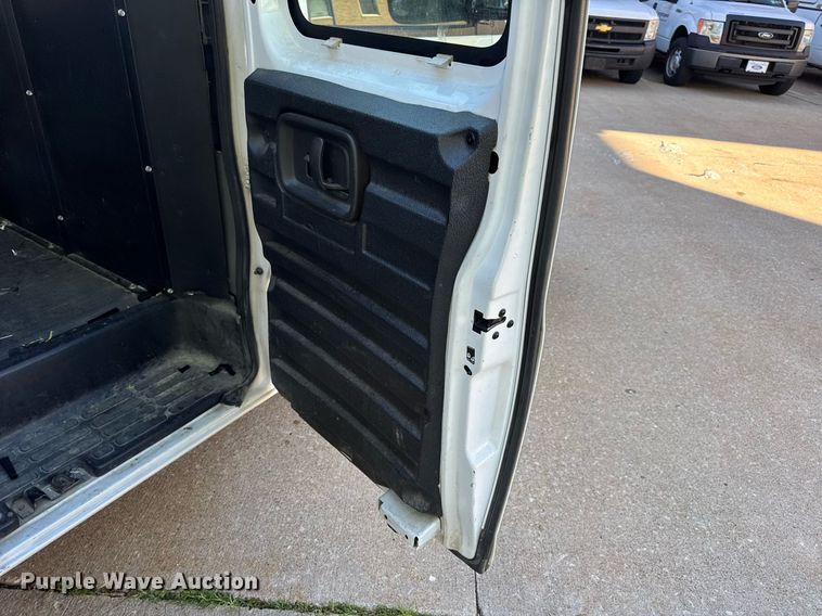 image for item DV4053 2006 Chevrolet Express 1500 van