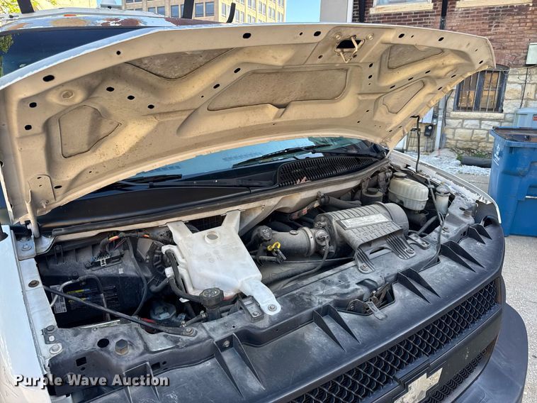 image for item DV4053 2006 Chevrolet Express 1500 van