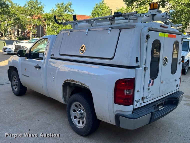 image for item DV4054 2012 Chevrolet Silverado 1500 pickup truck