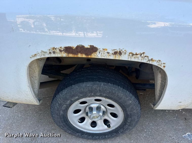 image for item DV4054 2012 Chevrolet Silverado 1500 pickup truck