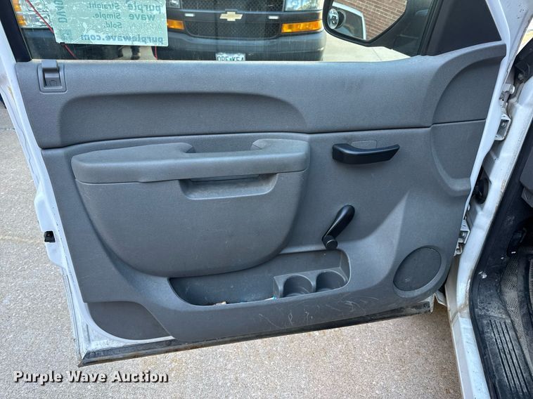 image for item DV4054 2012 Chevrolet Silverado 1500 pickup truck