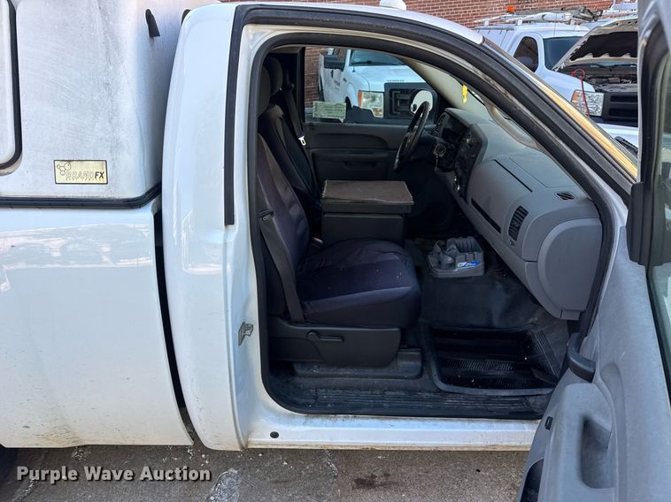 image for item DV4054 2012 Chevrolet Silverado 1500 pickup truck