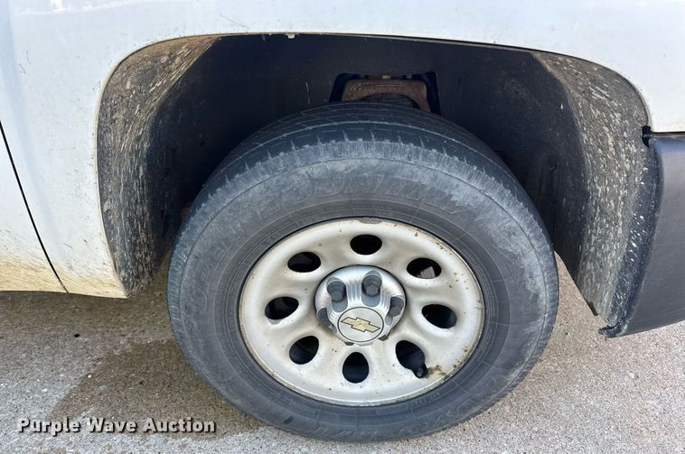 image for item DV4054 2012 Chevrolet Silverado 1500 pickup truck