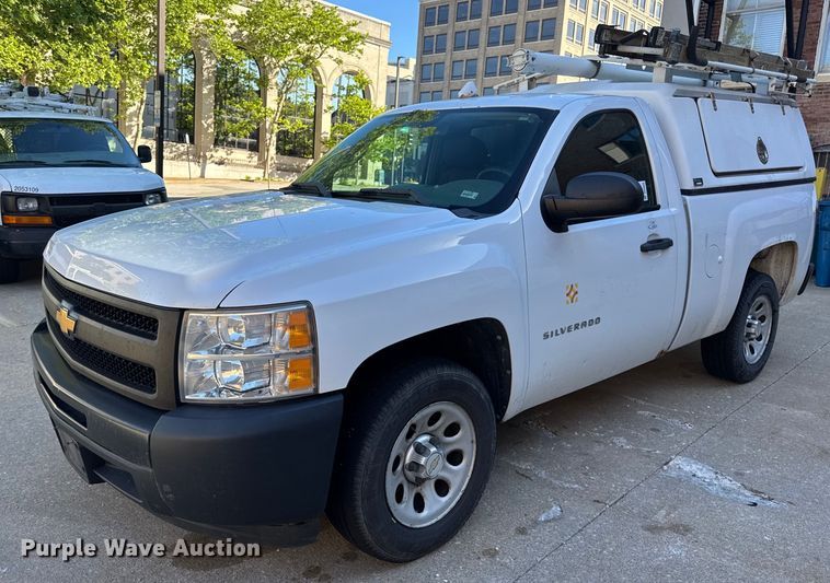 image for item DV4055 2012 Chevrolet Silverado 1500 pickup truck