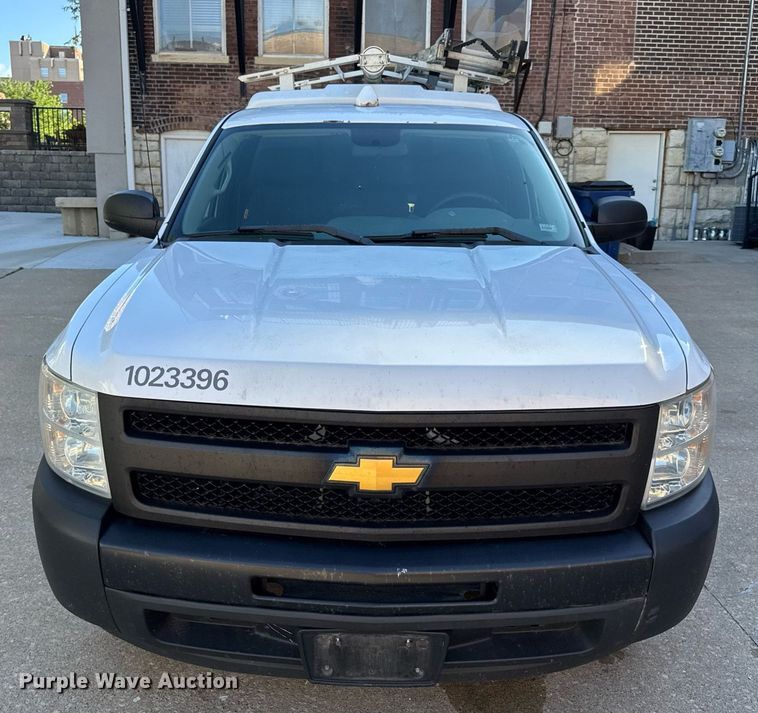 image for item DV4055 2012 Chevrolet Silverado 1500 pickup truck