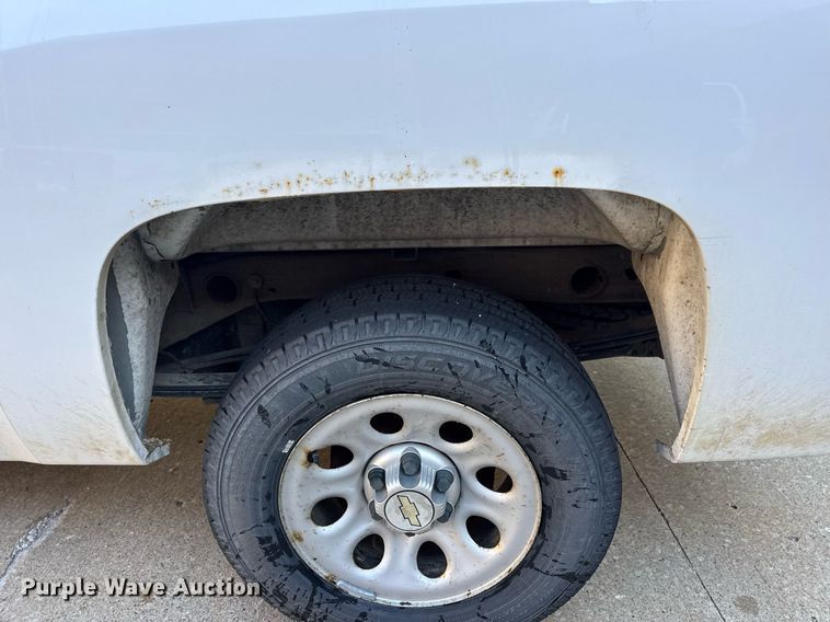 image for item DV4055 2012 Chevrolet Silverado 1500 pickup truck