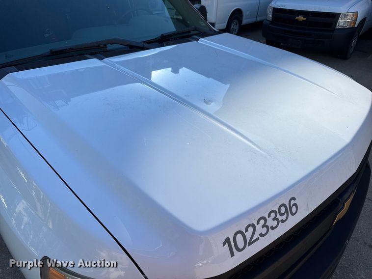 image for item DV4055 2012 Chevrolet Silverado 1500 pickup truck