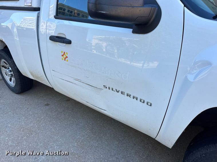 image for item DV4055 2012 Chevrolet Silverado 1500 pickup truck