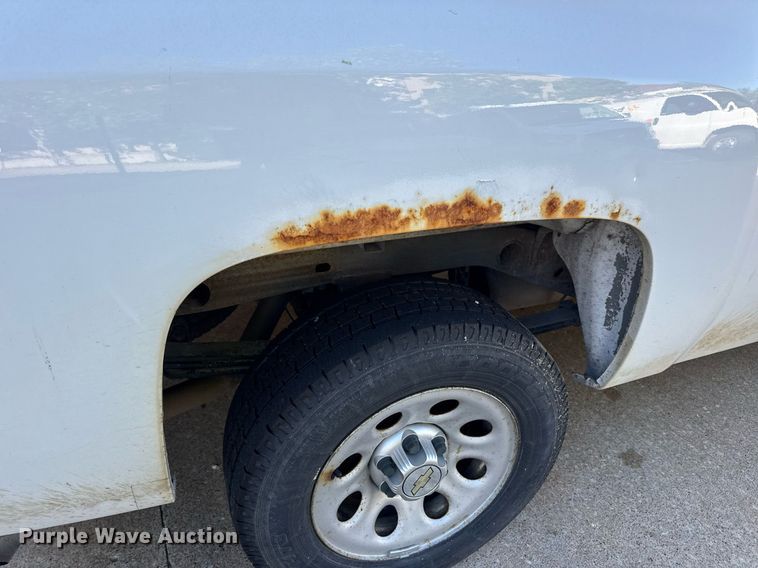 image for item DV4055 2012 Chevrolet Silverado 1500 pickup truck