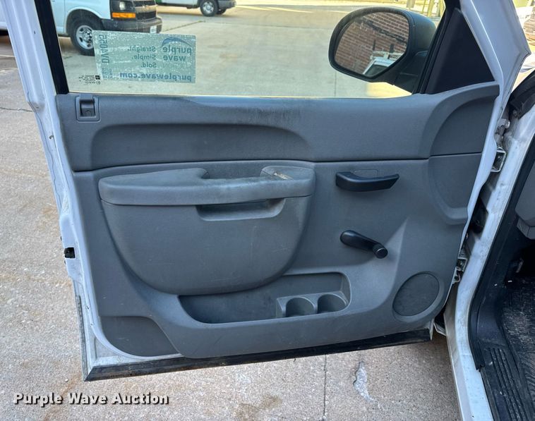 image for item DV4055 2012 Chevrolet Silverado 1500 pickup truck