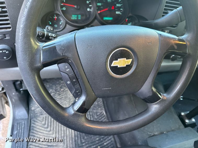 image for item DV4055 2012 Chevrolet Silverado 1500 pickup truck