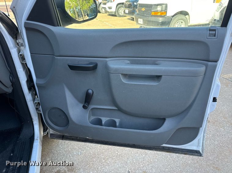 image for item DV4055 2012 Chevrolet Silverado 1500 pickup truck